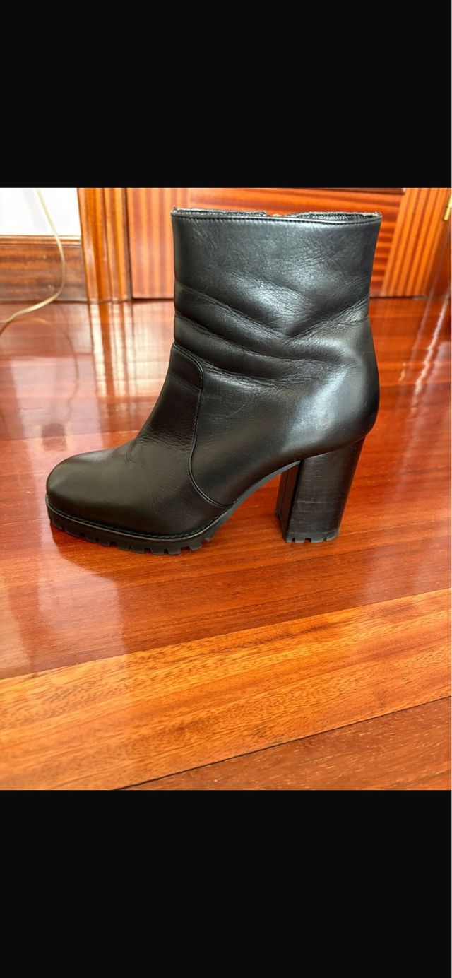 Botines Uterque Negros Tacón