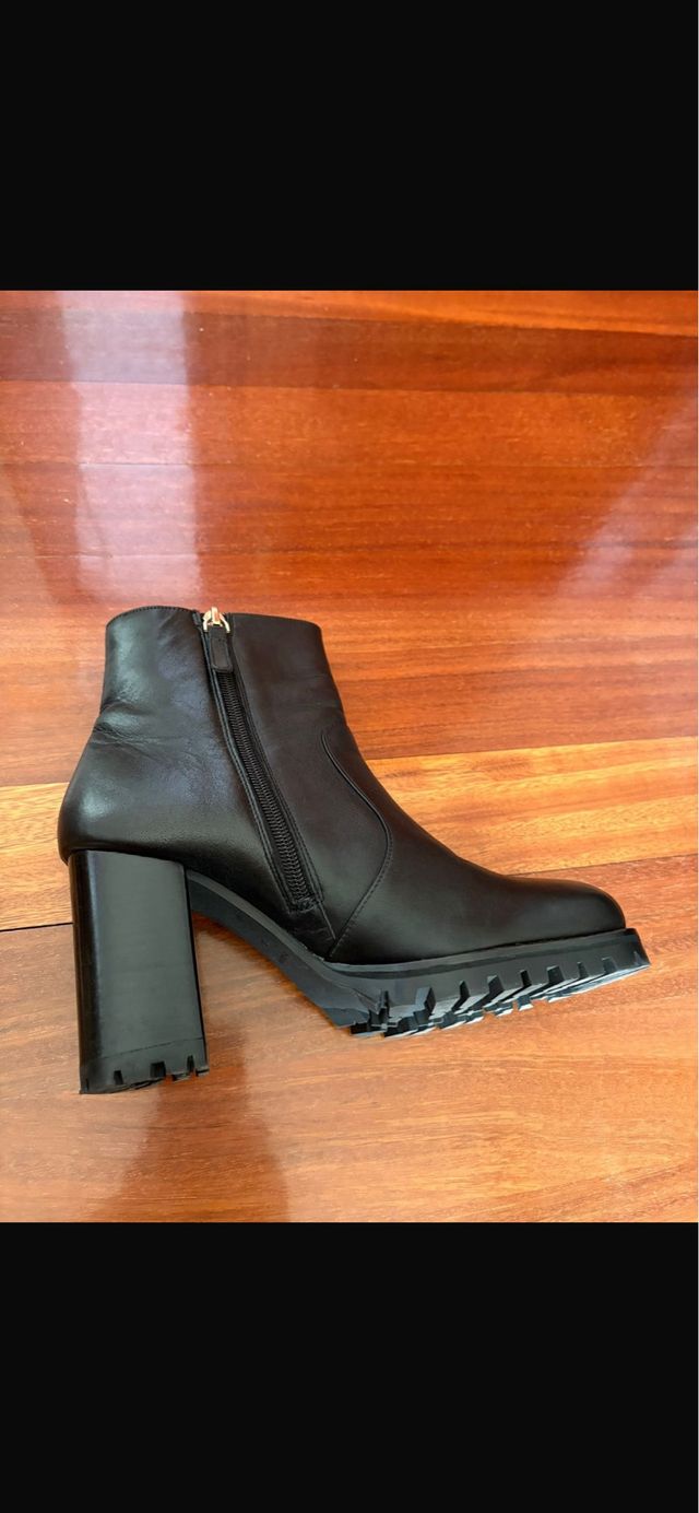Botines Uterque Negros Tacón