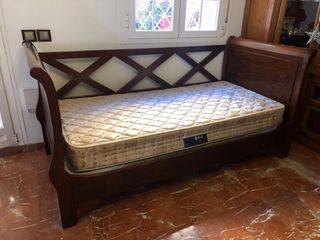 Sofá cama de madera maciza
