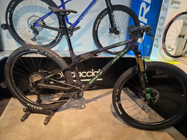 Bici MTB Doble Carbono