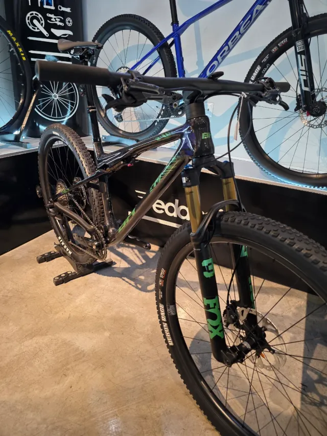 Bici MTB Doble Carbono