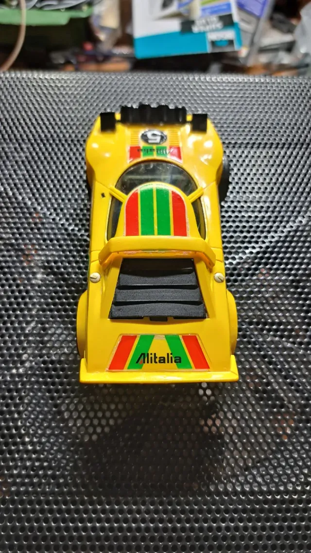 Lancia Stratos Scalextric Amarillo