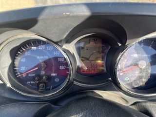 Yamaha Majesty 400 Scooter Negra Etiqueta B