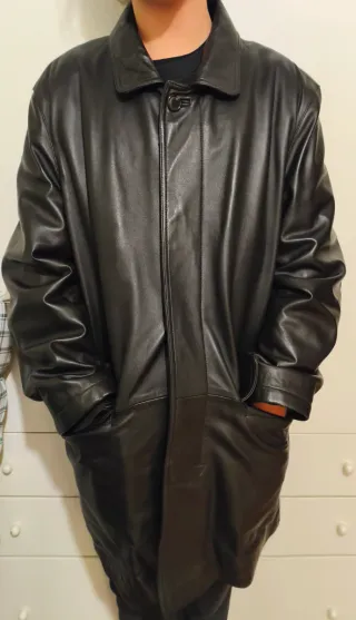 Giaccone in pelle con collo pelliccia