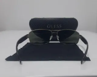 Gafas de sol Guess.