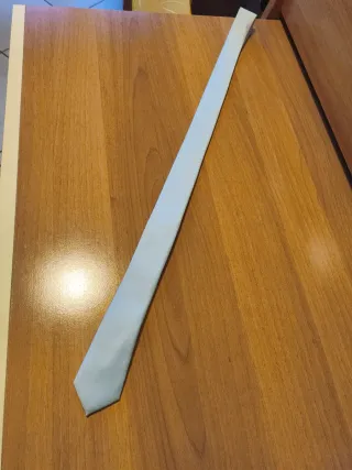 Cravatta Lucio Lamberti in seta grigio chiaro