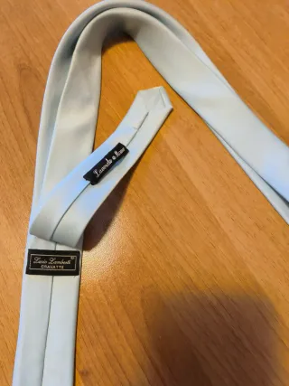 Cravatta Lucio Lamberti in seta grigio chiaro