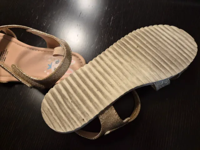 Sandalias doradas talla 33