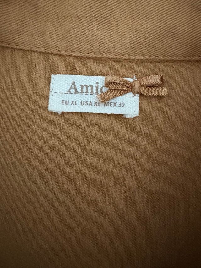 Camisa de flecos de manga larga color camel