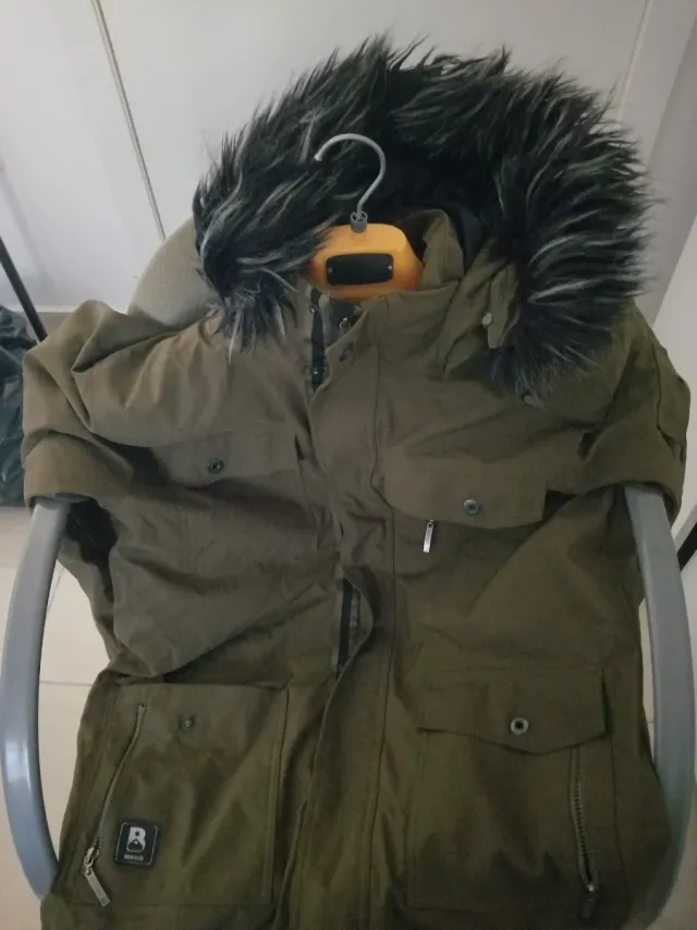 Chaquetón de invierno verde