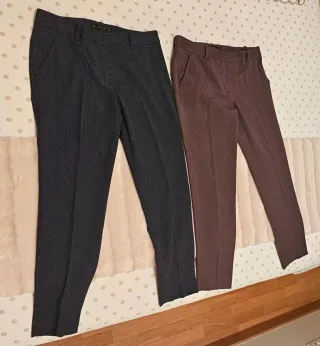 Pantalones de vestir azul marino y marrones