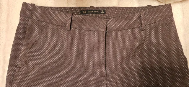 Pantalones de vestir azul marino y marrones