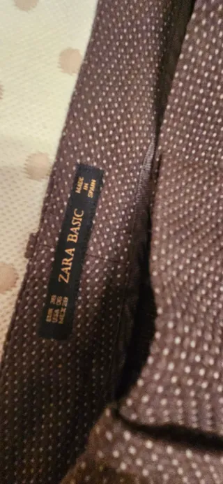 Pantalones de vestir azul marino y marrones