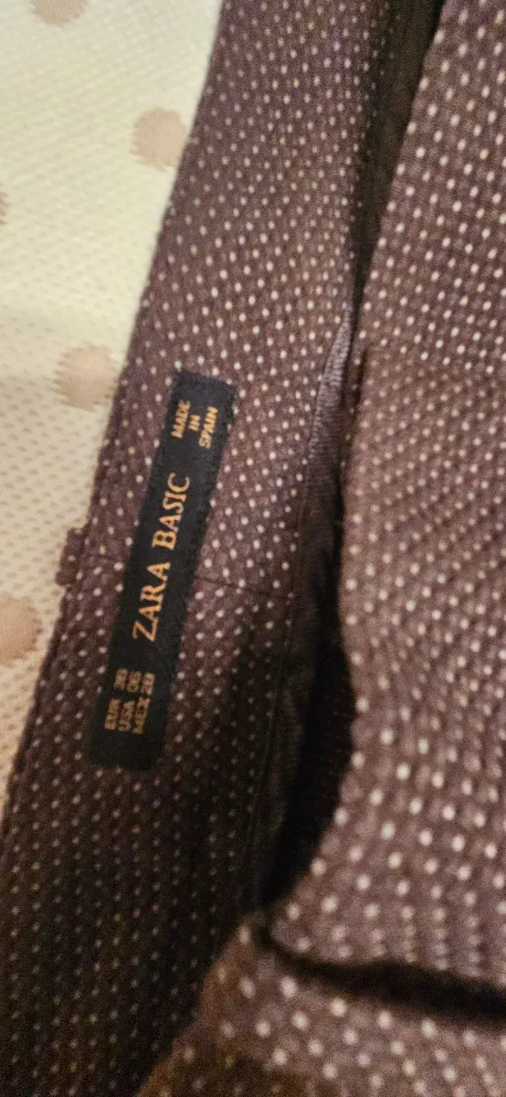 Pantalones de vestir azul marino y marrones