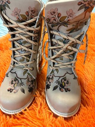 Botas Goby Piel Talla 35 Flores Beige/Rosa