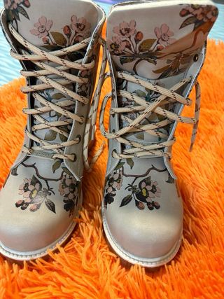 Botas Goby Piel Talla 35 Flores Beige/Rosa