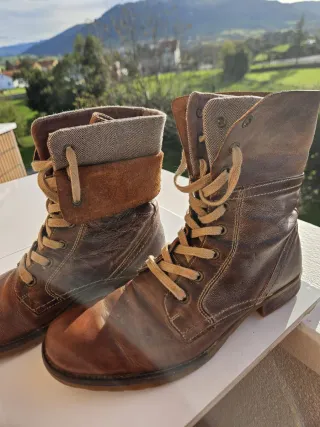 Botas de cuero T.40