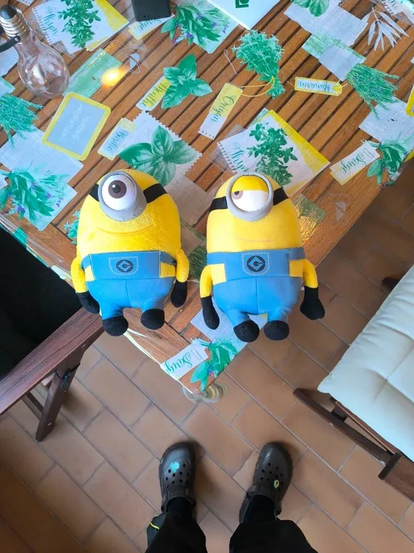 2 Peluches Minions aprox 30cm