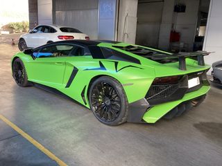Lamborghini Aventador 2016
