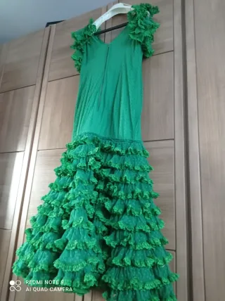Traje de flamenca verde talla 44