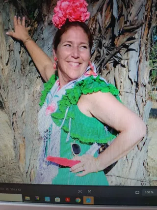 Traje de flamenca verde talla 44