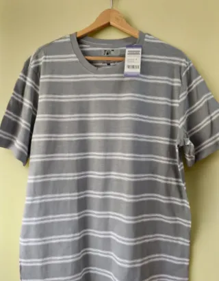 Camiseta de rayas de hombre.CON ETIQUETA.4,20 EURO