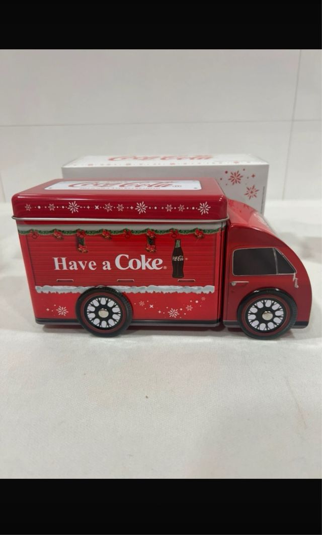 Lote Coca Cola: 2 Camiones y Botella Hutchinson