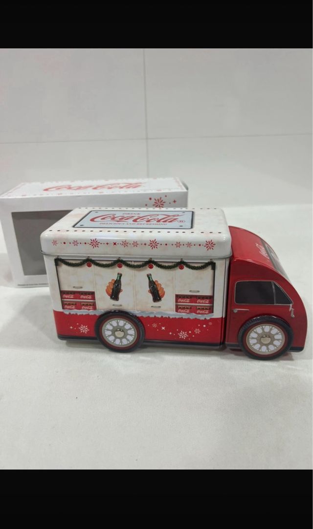 Lote Coca Cola: 2 Camiones y Botella Hutchinson