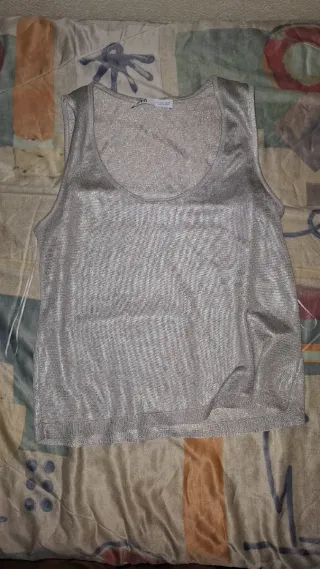Top plateado ZARA talla única