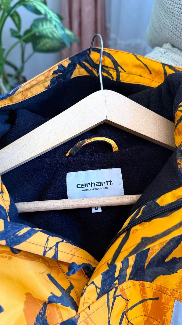 Abrigo Carhartt Naranja y Negro