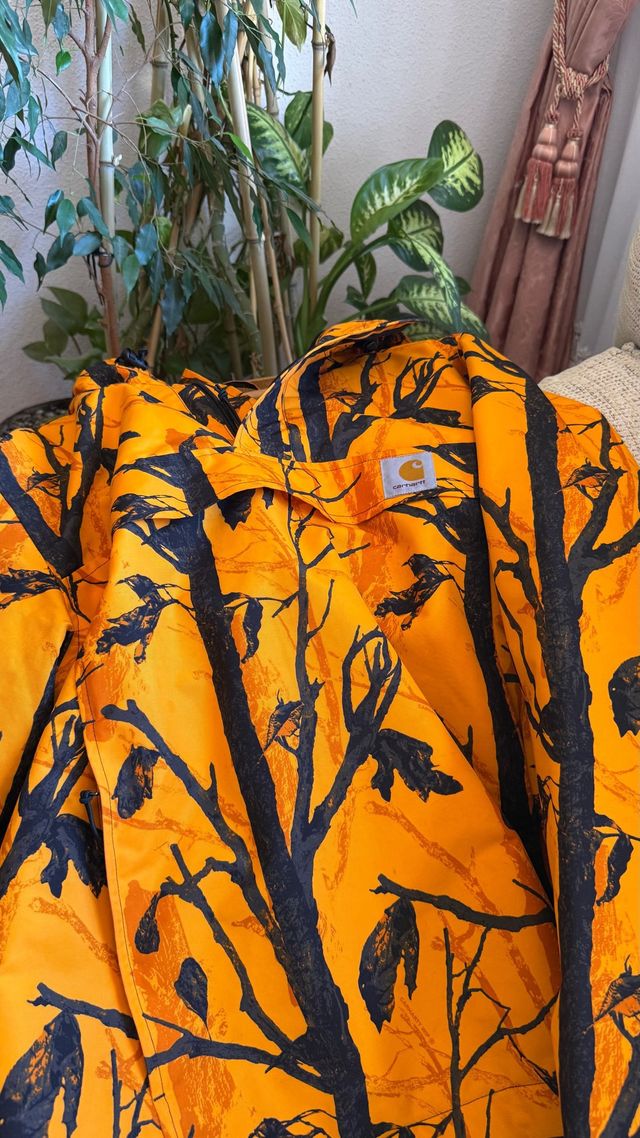 Abrigo Carhartt Naranja y Negro