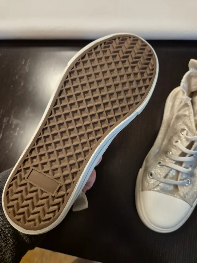 Zapatillas blanco brillantina cordones Talla 32