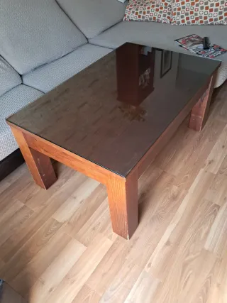 Mueble salón madera maciza hecho a medida.