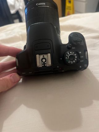 Cámara Canon EOS 700D