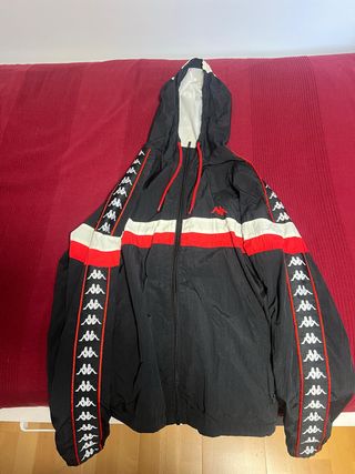 Cortavientos Kappa Negro y Rojo