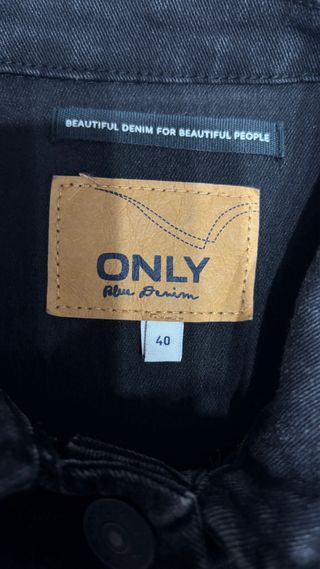 Cazadora vaquera ONLY negra Talla L