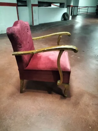 Butaca vintage terciopelo y madera