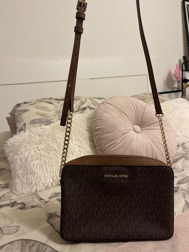 Bolso Michael Kors Jet Set Marrón Logo