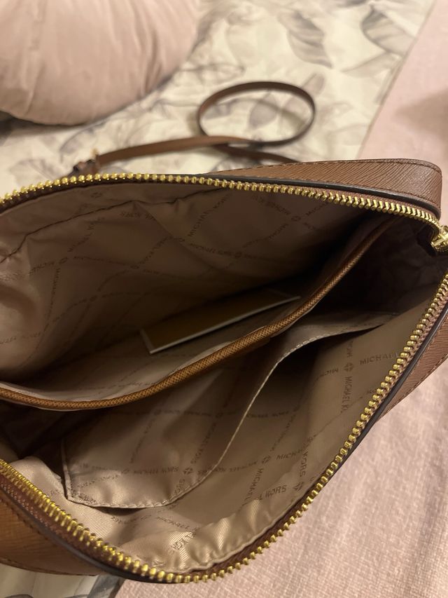 Bolso Michael Kors Jet Set Marrón Logo