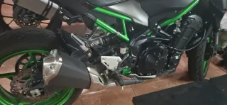 Kawasaki Z900 full