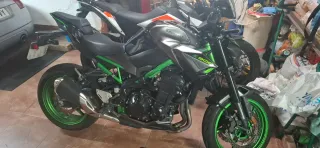 Kawasaki Z900 full