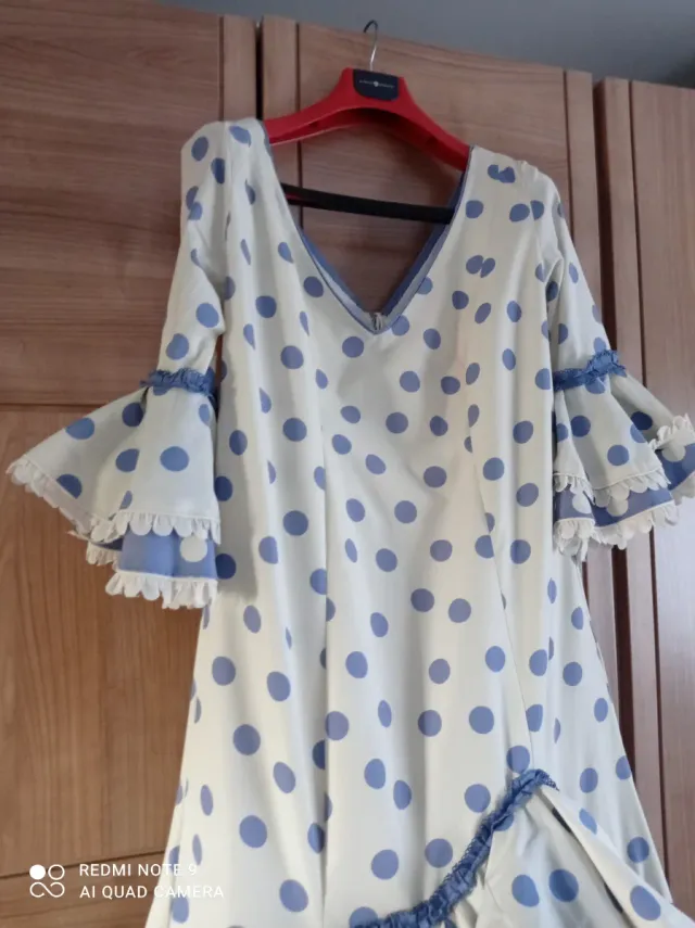 Traje de flamenca lunares azul talla 44