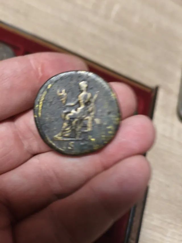 Sestercio de Sabina Augusta