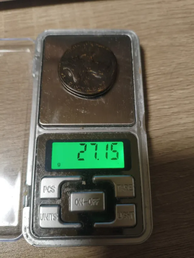 Sestercio de Sabina Augusta