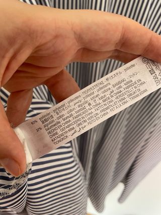 Camisa oversize de rayas azul marino y blancas