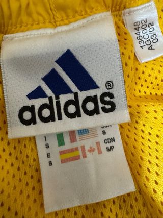 Pantalones Adidas Amarillos con Logo Lateral