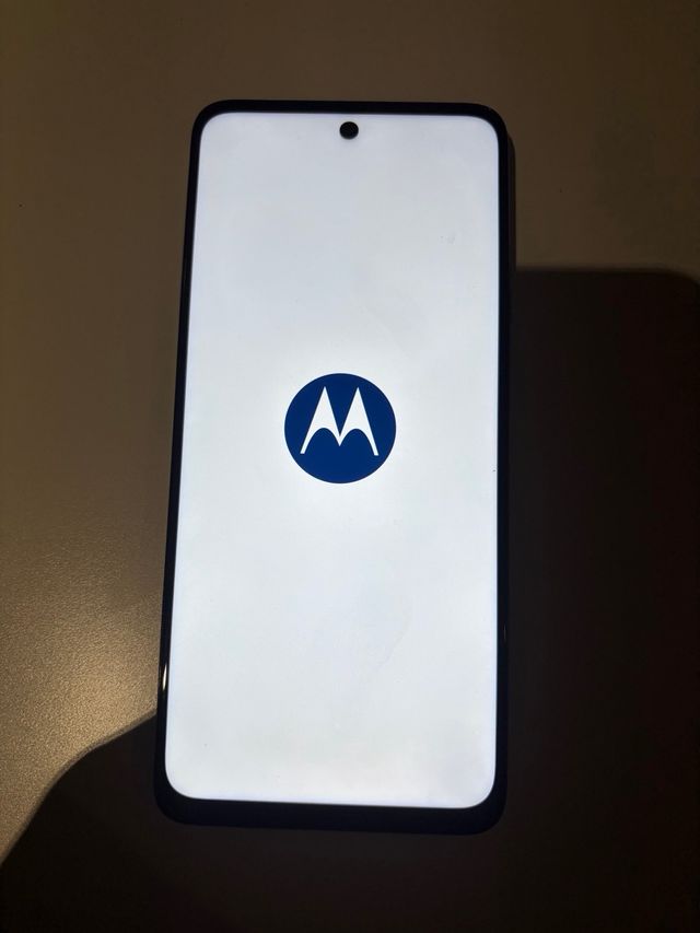 Teléfono Motorola Moto G 15