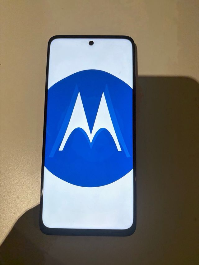 Teléfono Motorola Moto G 15