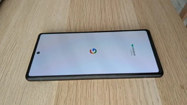 Google Pixel 6a Blanco/Negro