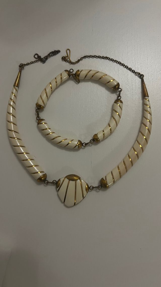 Collar Marfil Artificial y Dorado